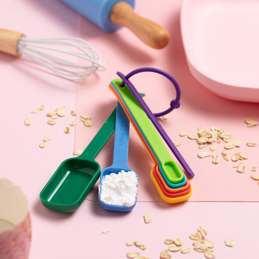Little Giants Measuring Cups &amp; Spoons Bundle
