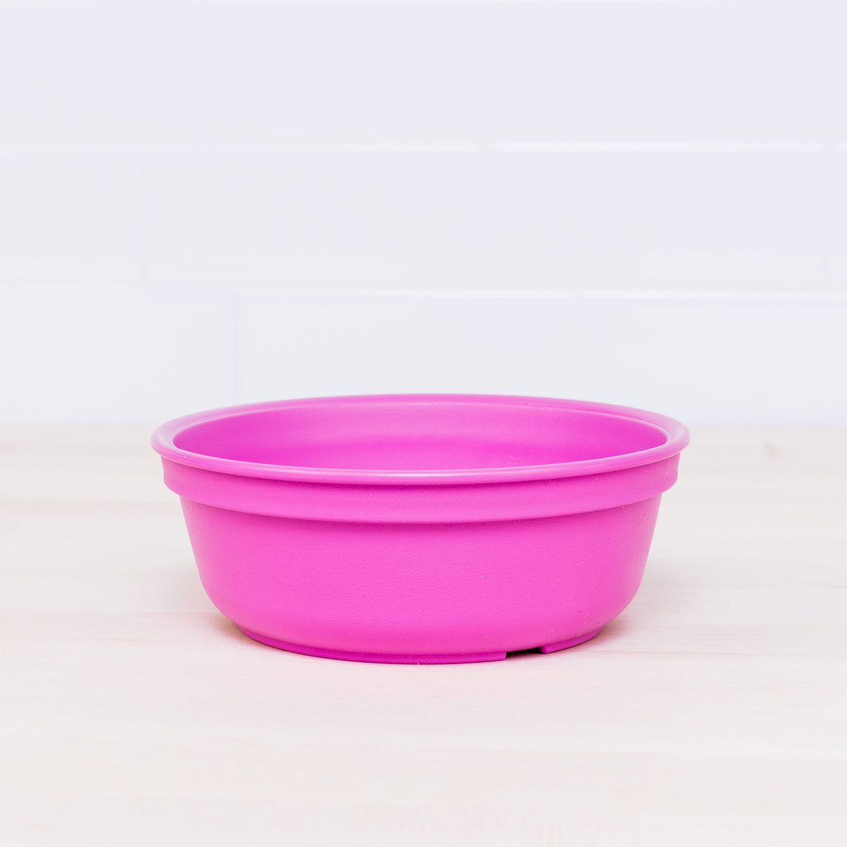 5inch-bowl--008_51_brightpink.jpg