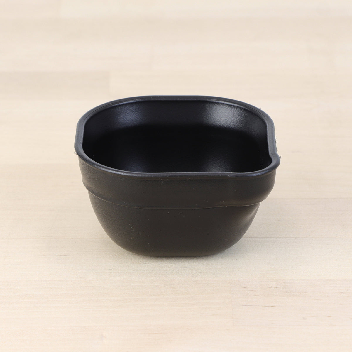 Dip-n-Pour-TabletopBackground-Black.jpg