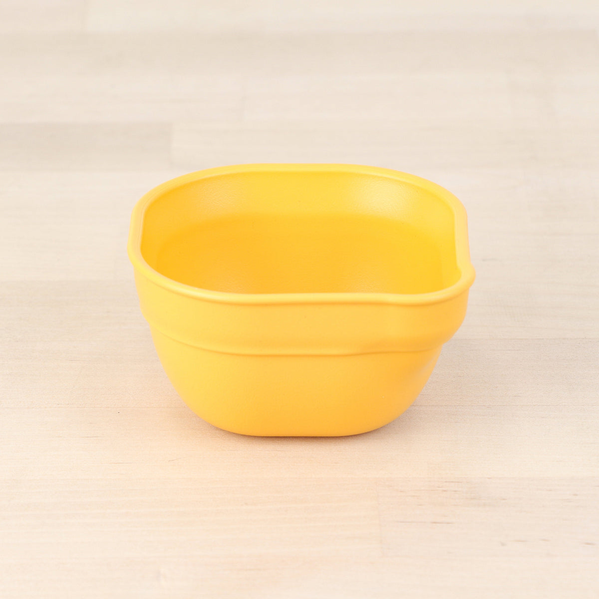 Dip-n-Pour-TabletopBackground-SunnyYellow.jpg