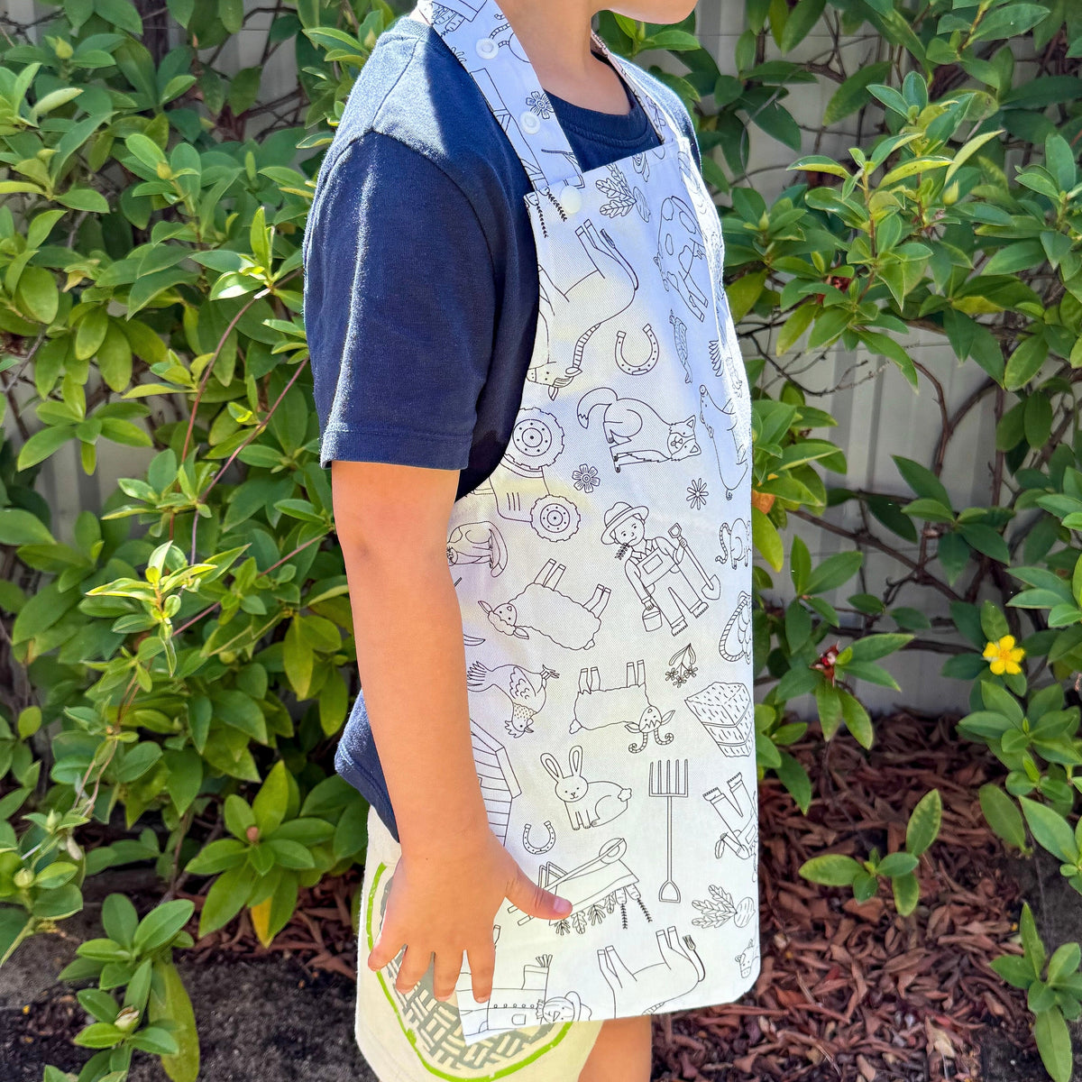 Colour Me Kids Colouring in Apron Set
