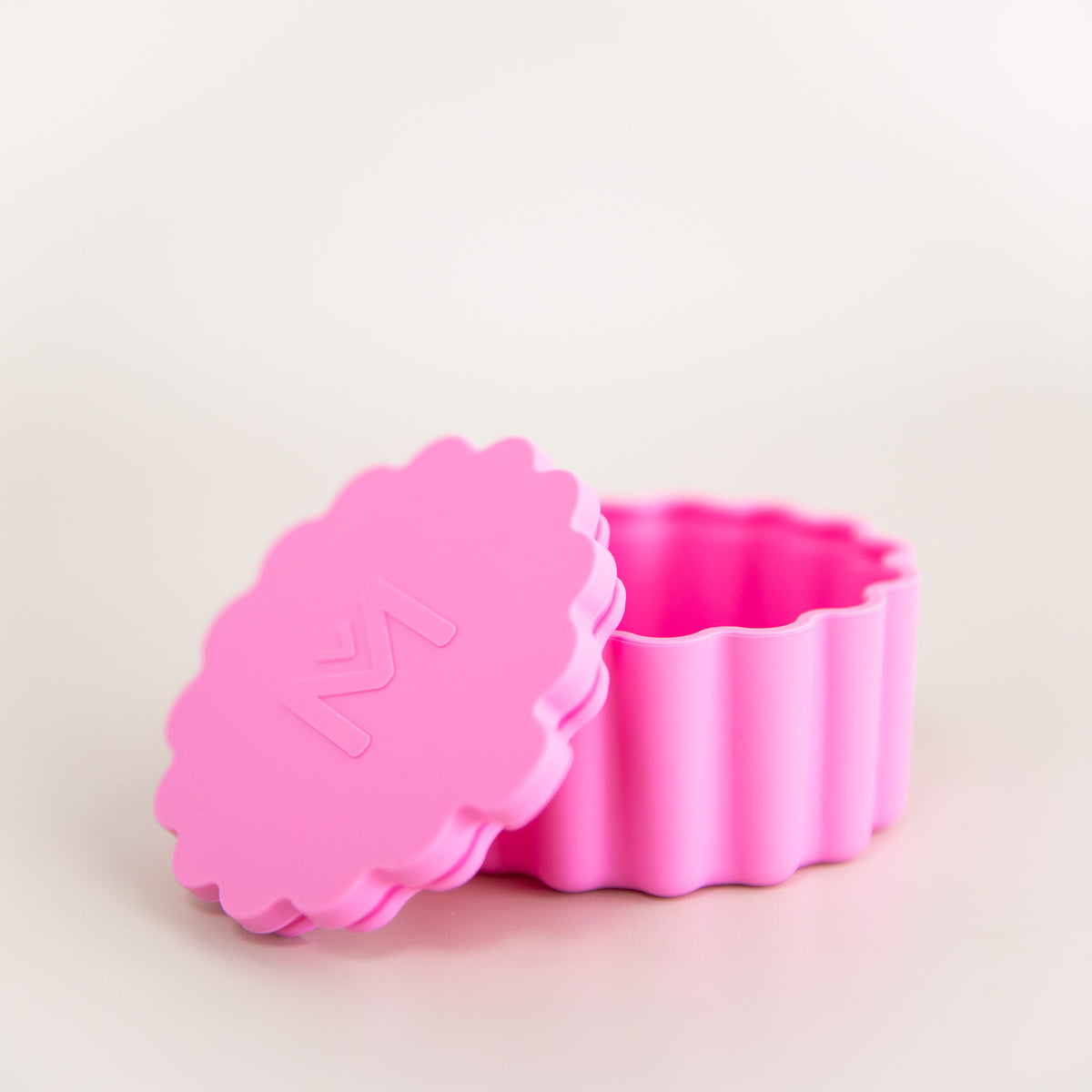MontiiCo Silicone Scallop Tub