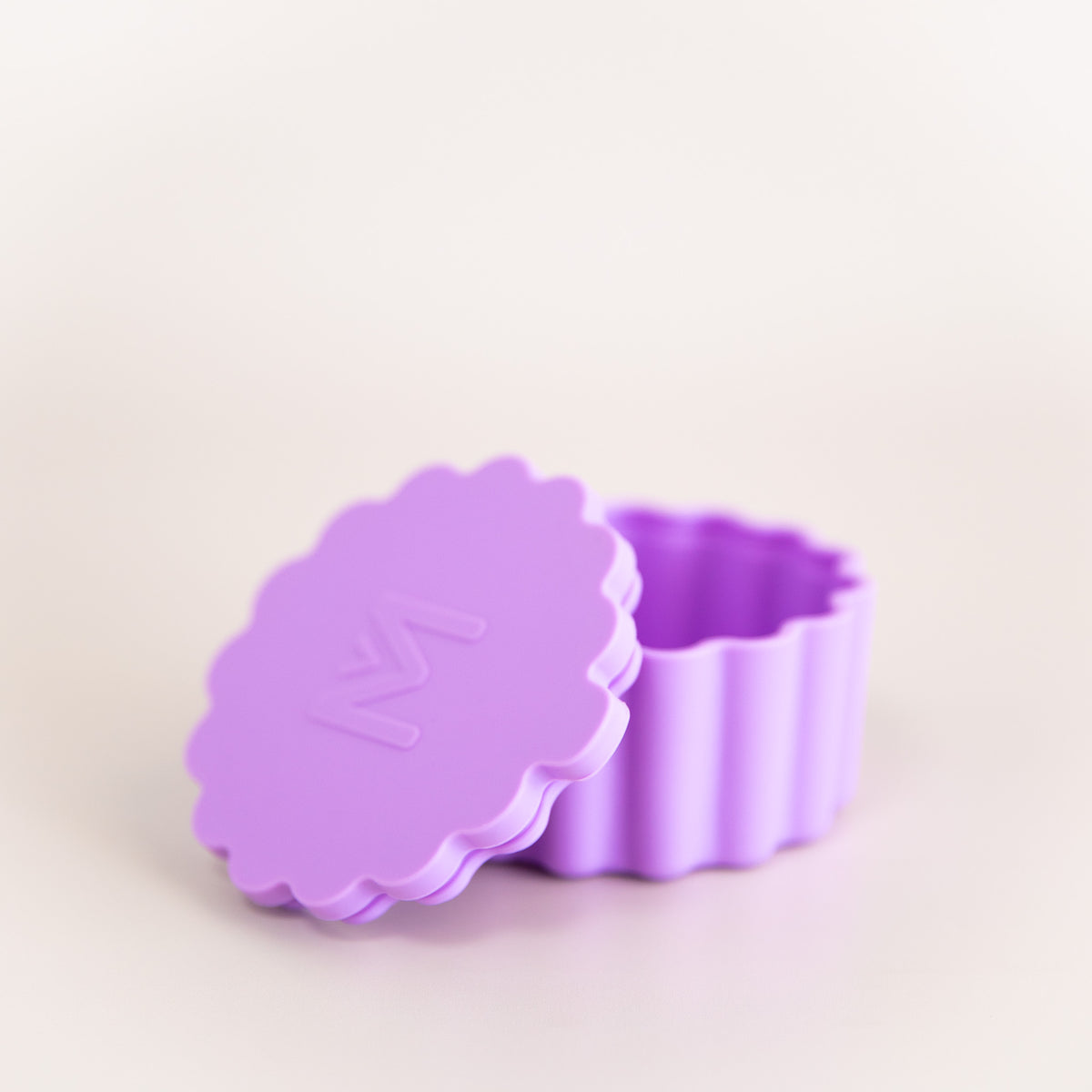 MontiiCo Silicone Scallop Tub