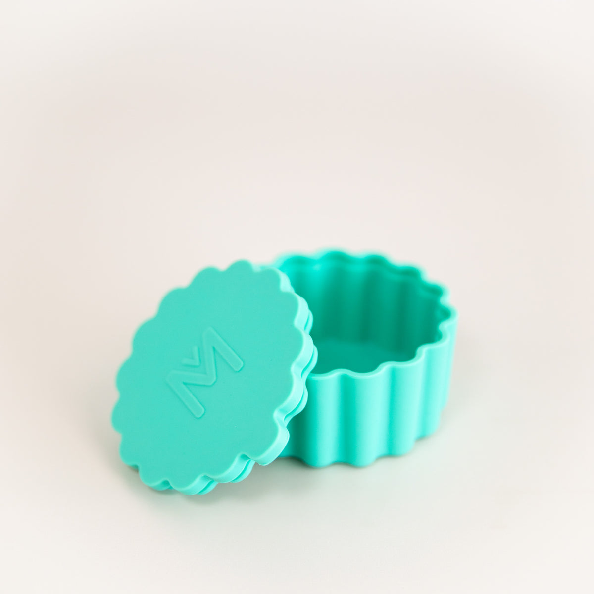 MontiiCo Silicone Scallop Tub