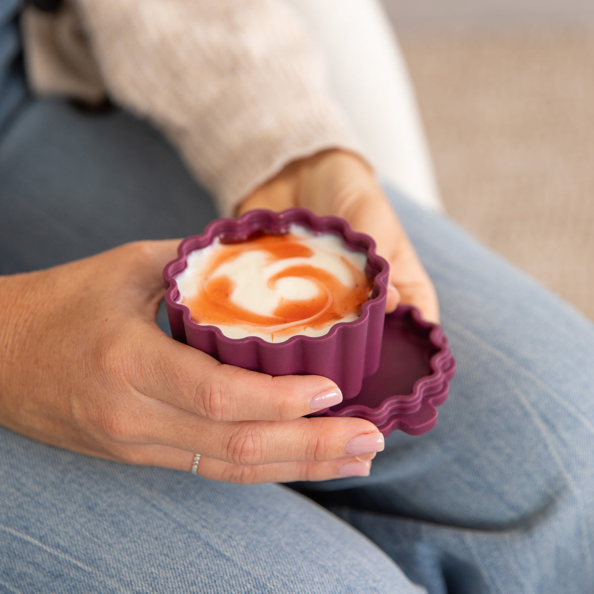 MontiiCo Silicone Scallop Tub