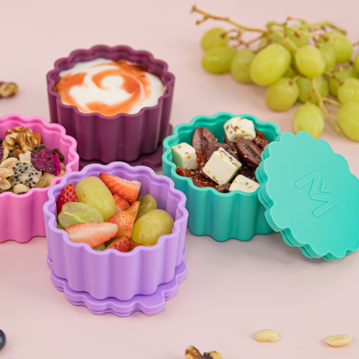 MontiiCo Silicone Scallop Tub