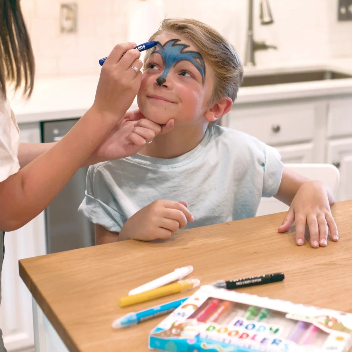 Ooly Body Doodlers - Face &amp; Body Crayons (Set of 12)