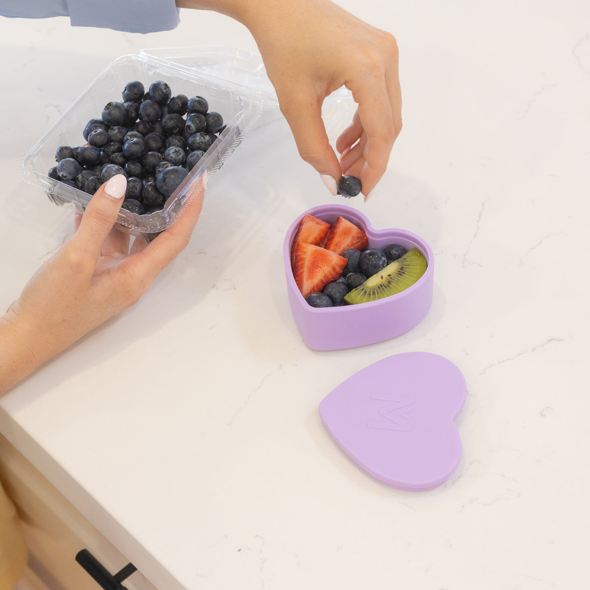 MontiiCo Silicone Heart Tub