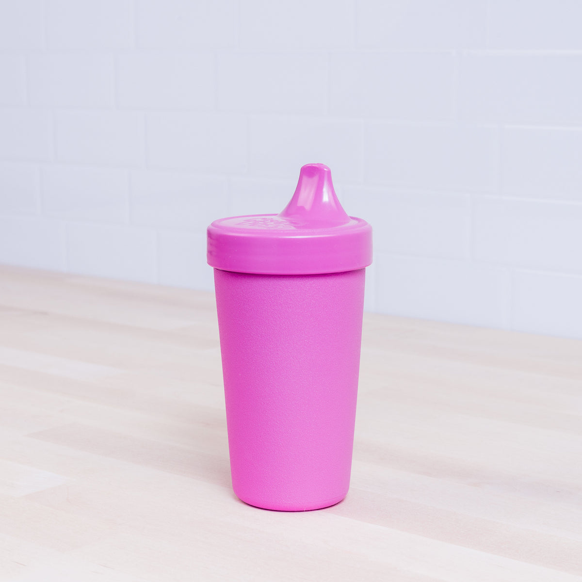 no-spill-sippy-cup--008_61_brightpink.jpg