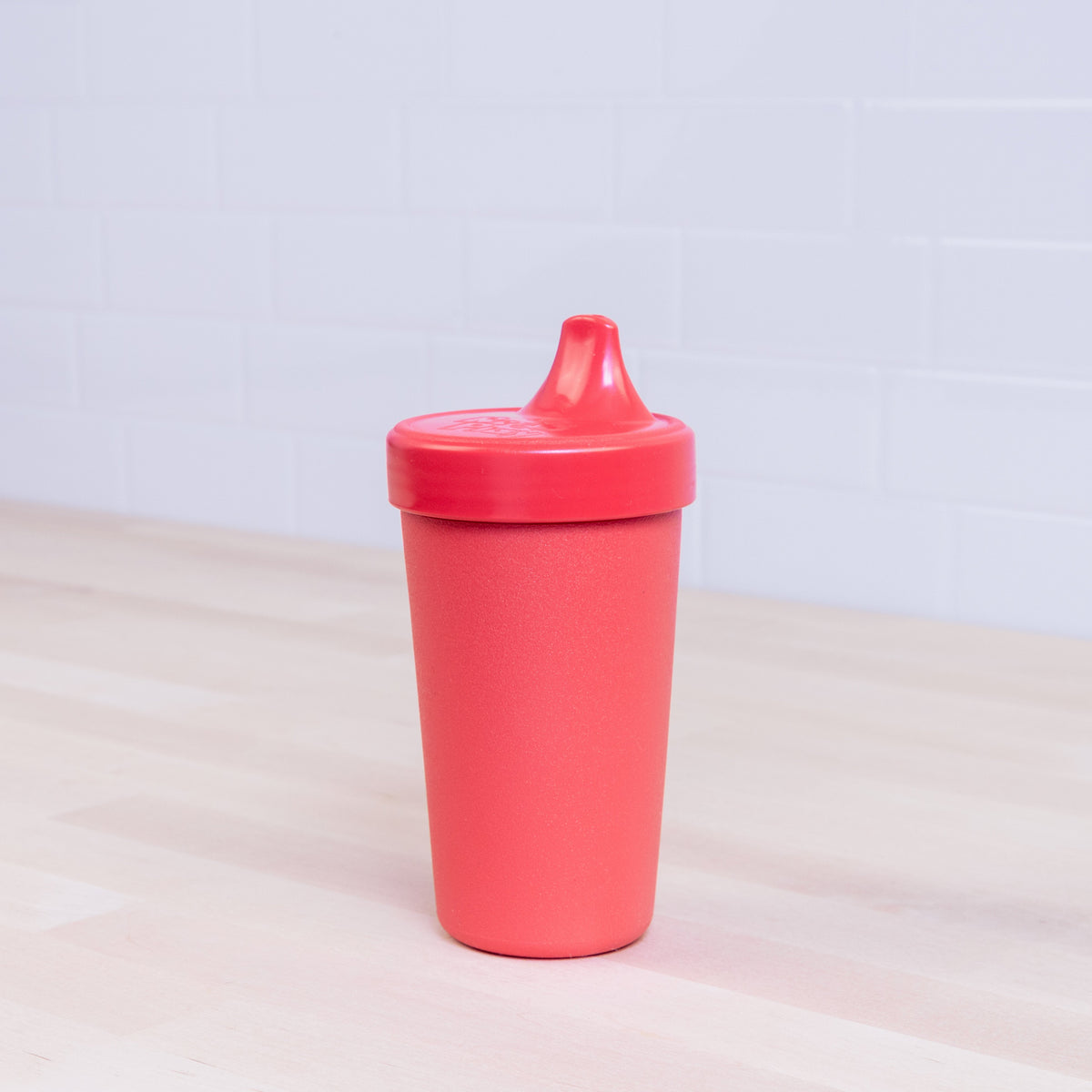 no-spill-sippy-cup--009_67_red.jpg