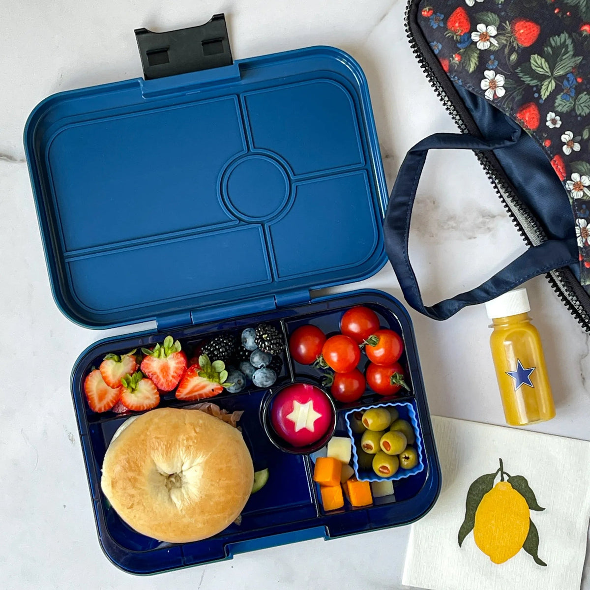 yumbox-tapas-lunch-box-5-monte-carlo-blue-clear-blue-tray_lqYsVI_2.webp